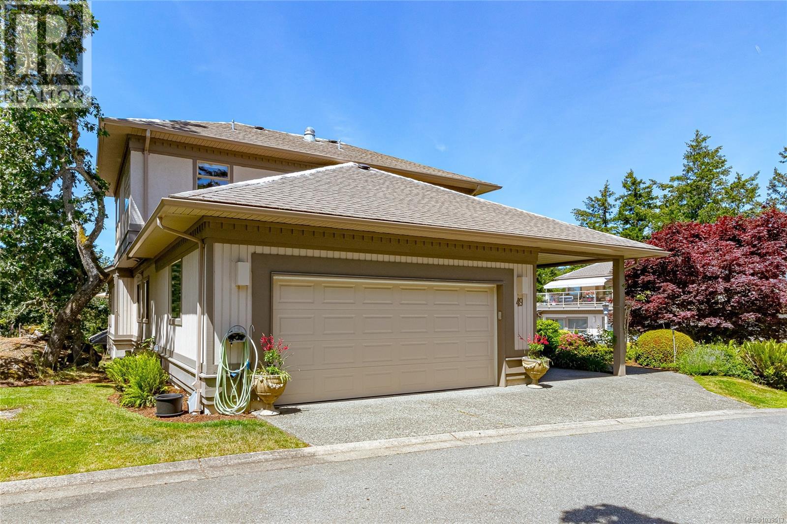 49 4300 Stoneywood Lane, Saanich