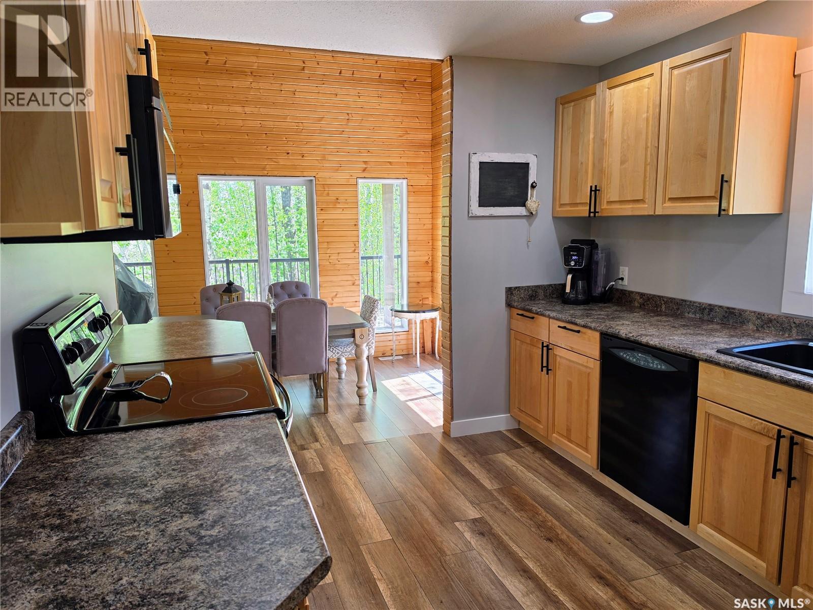 116 White Birch DRIVE — photo 14