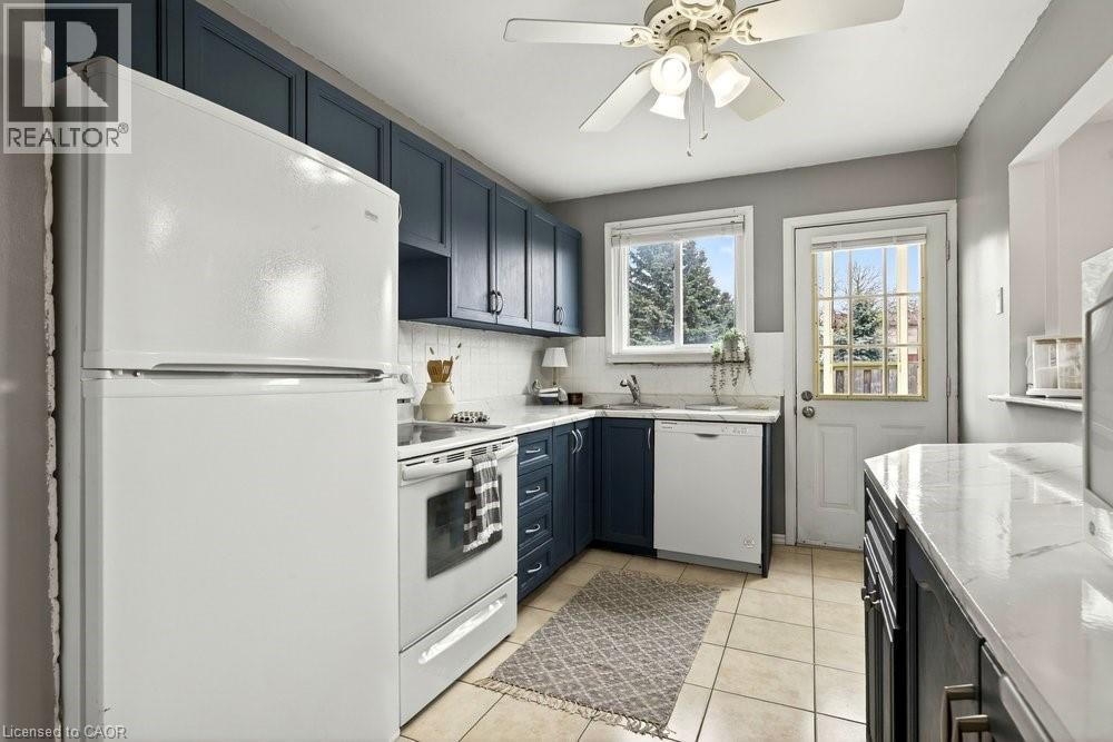 #4 1350 LIMERIDGE Road E - 9