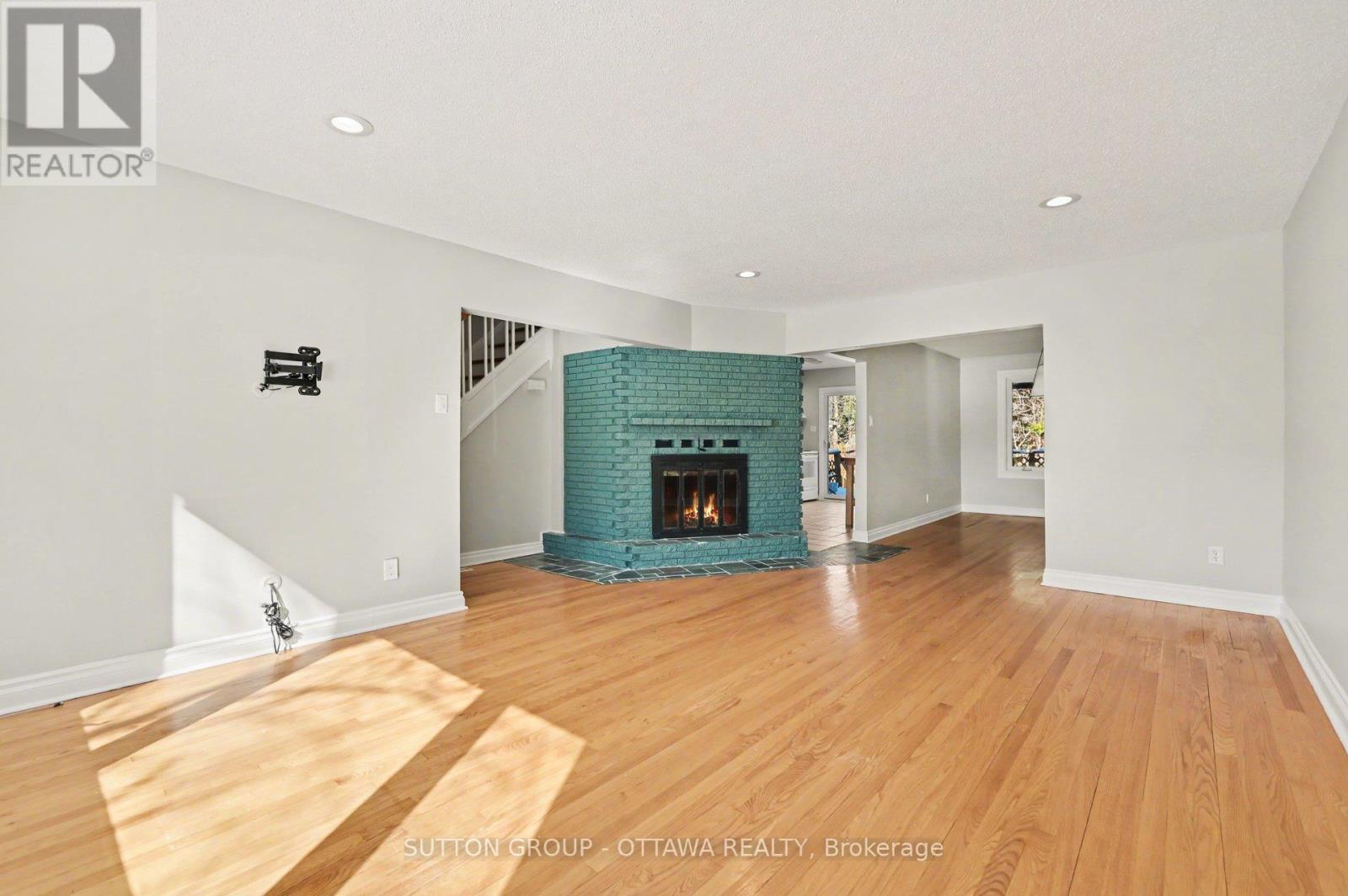 1071 ALDEA AVENUE - 6