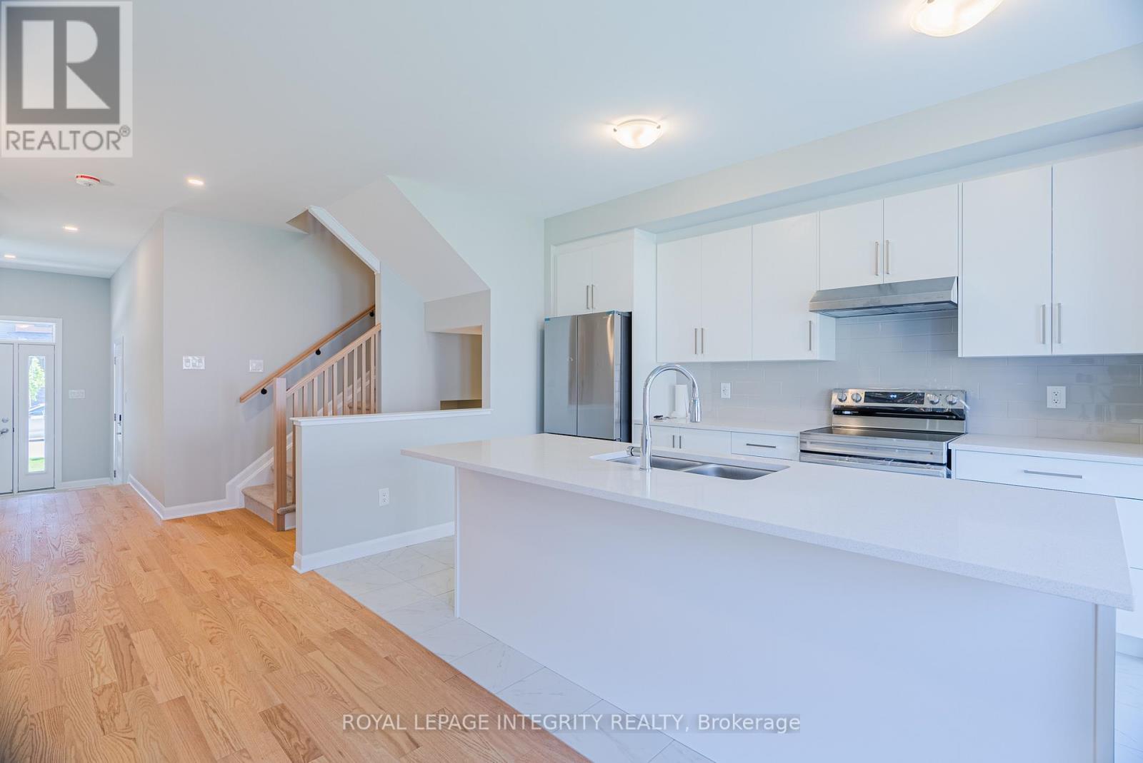 3 Bed, 3 Bath House for Rent in Ottawa – 96 OSLER STREET E, Ottawa – MLS# X13229114 - Image 1