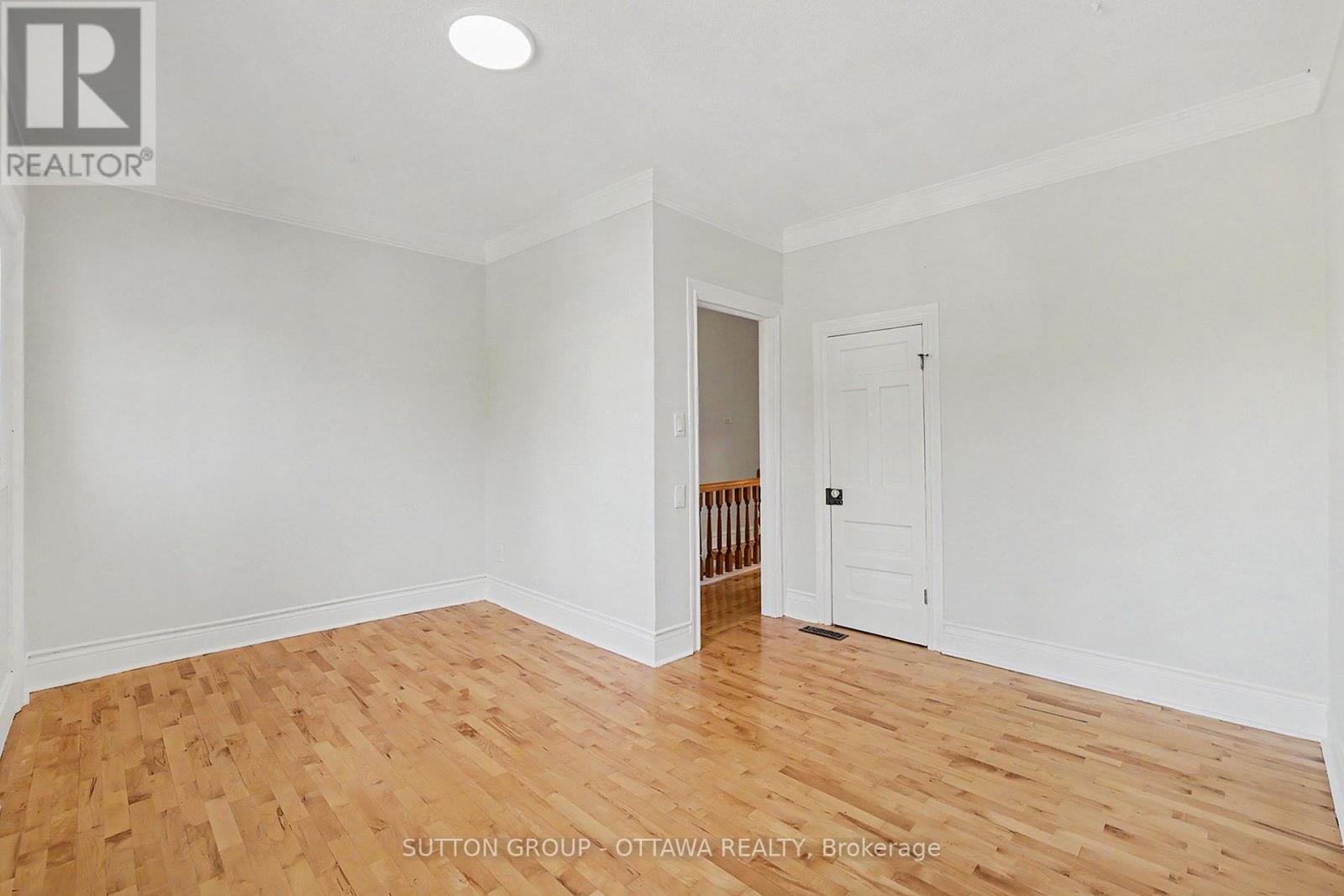 279 CAMBRIDGE STREET N - 15