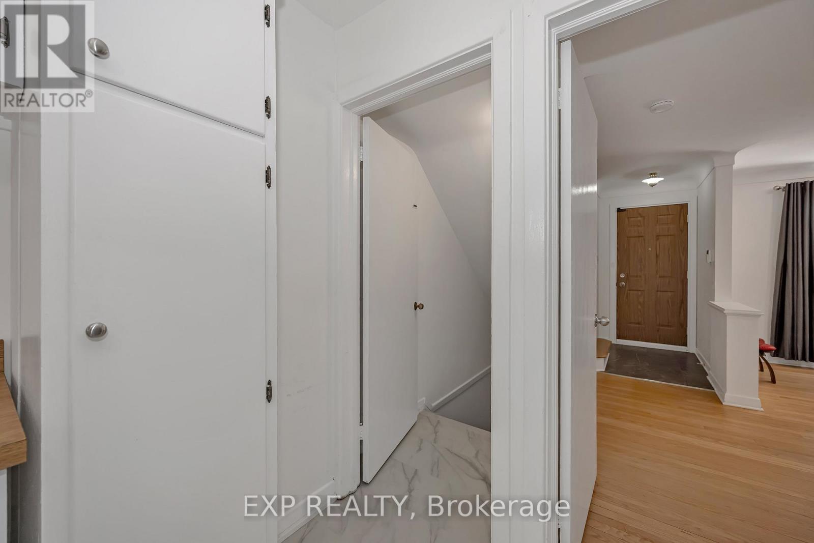 707 ROOSEVELT AVENUE - 22
