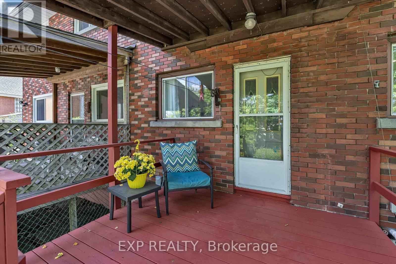 707 ROOSEVELT AVENUE - 28