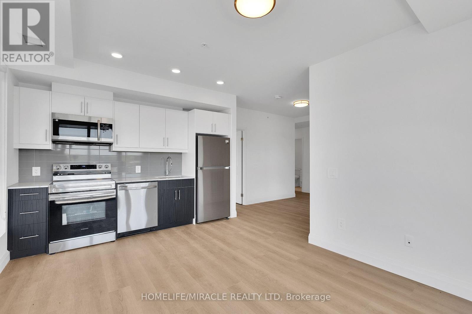 1333 WEBER STREET E