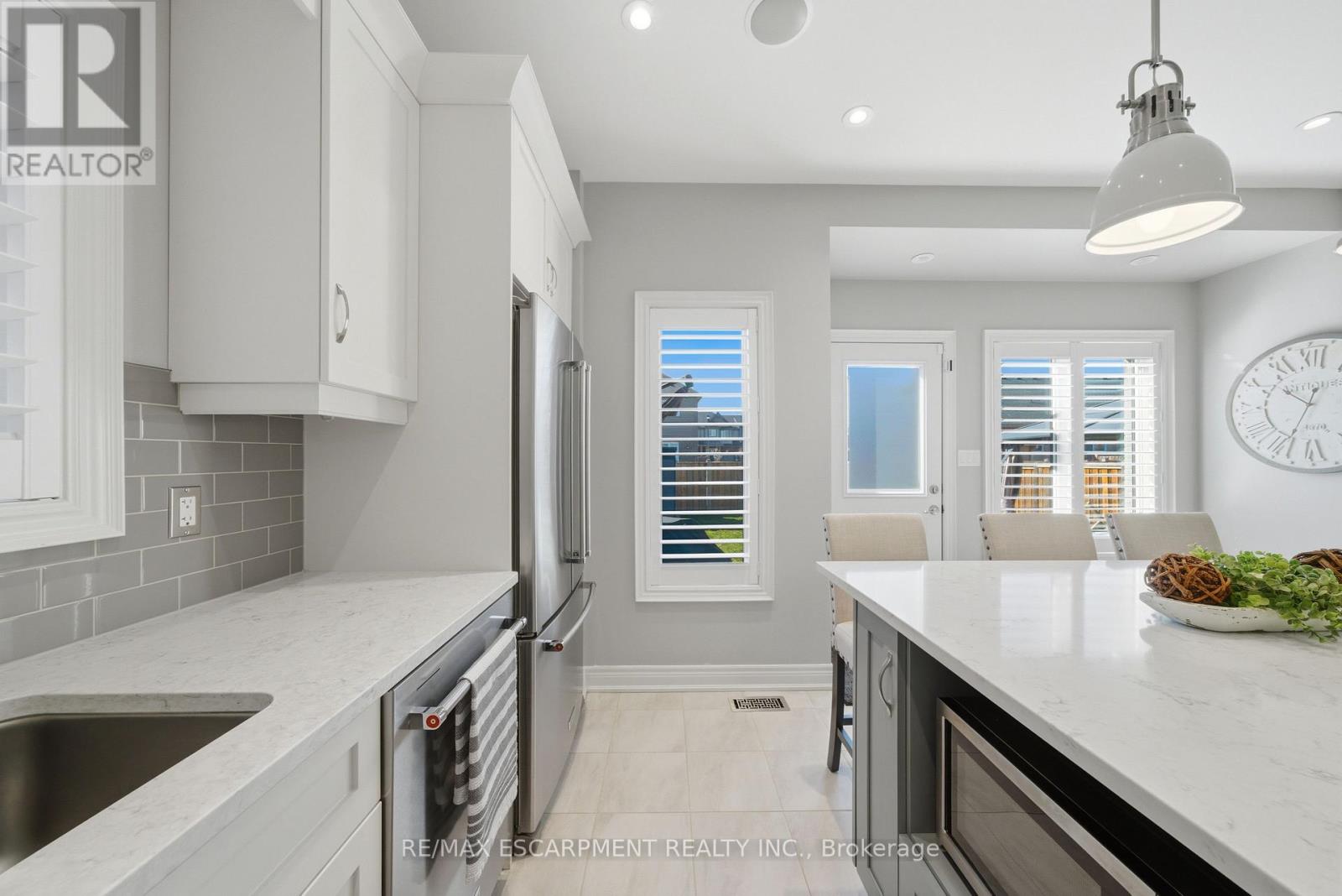 8 MYRTLE STREET - 10