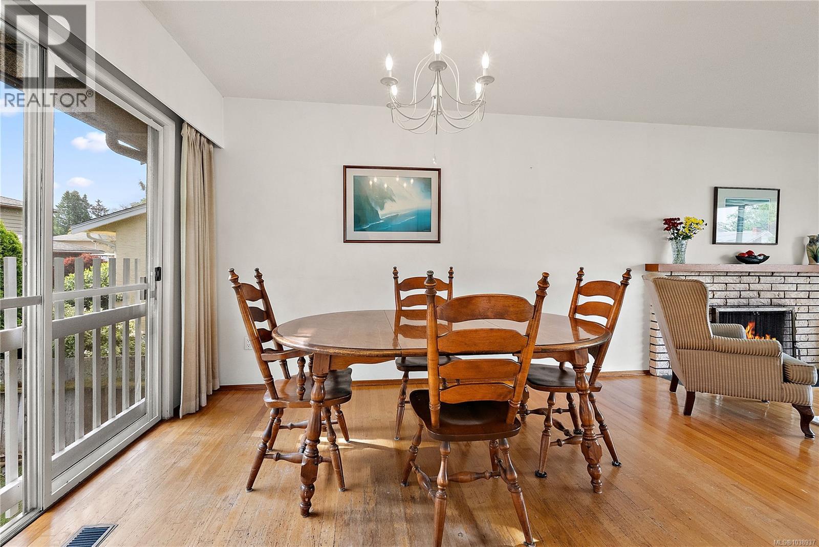 3955 Emerald Pl, Saanich