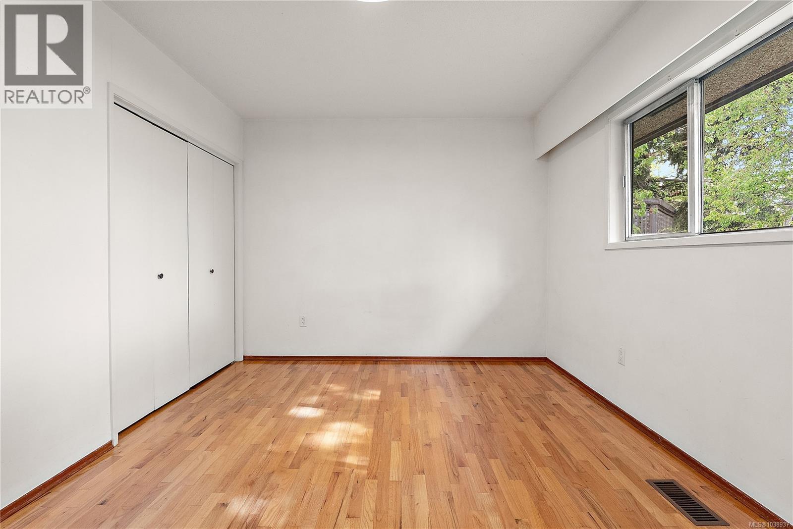 3955 Emerald Pl, Saanich