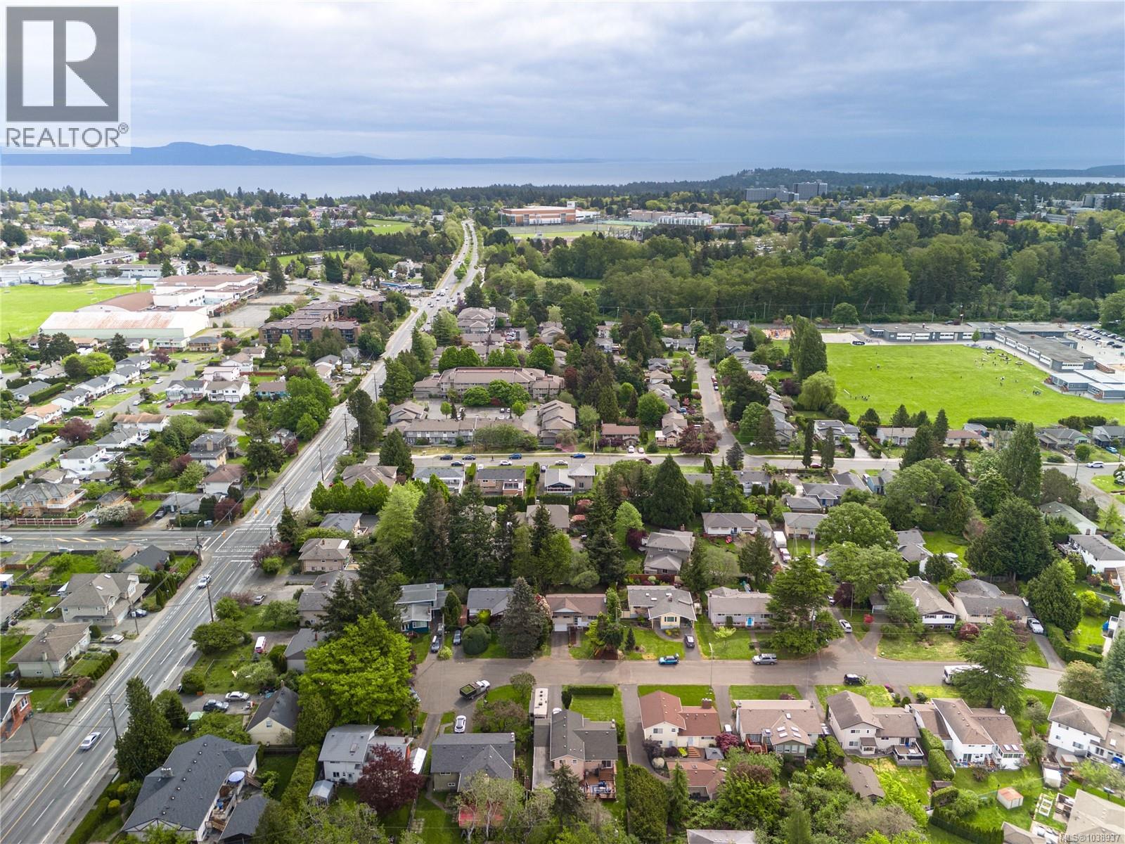 3955 Emerald Pl, Saanich