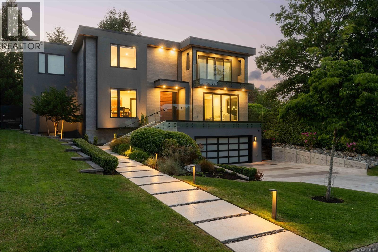 374 Sunset Ave - 1