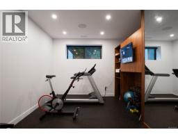 374 Sunset Ave, Oak Bay, BC V8S4L2 Photo 35