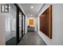 374 Sunset Ave, Oak Bay, BC V8S4L2 Photo 37