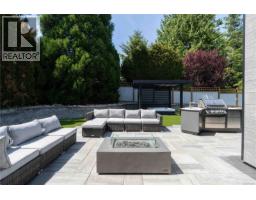 374 Sunset Ave, Oak Bay, BC V8S4L2 Photo 47