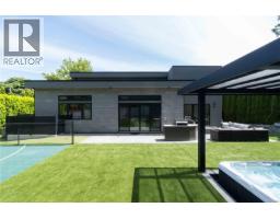 374 Sunset Ave, Oak Bay, BC V8S4L2 Photo 56