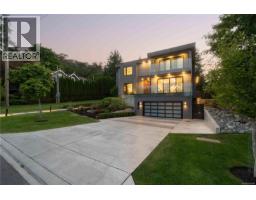374 Sunset Ave, Oak Bay, BC V8S4L2 Photo 59