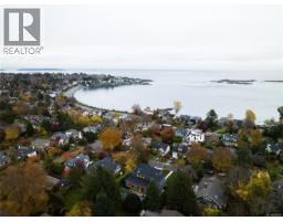 374 Sunset Ave, Oak Bay, BC V8S4L2 Photo 68