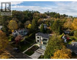 374 Sunset Ave, Oak Bay, BC V8S4L2 Photo 69
