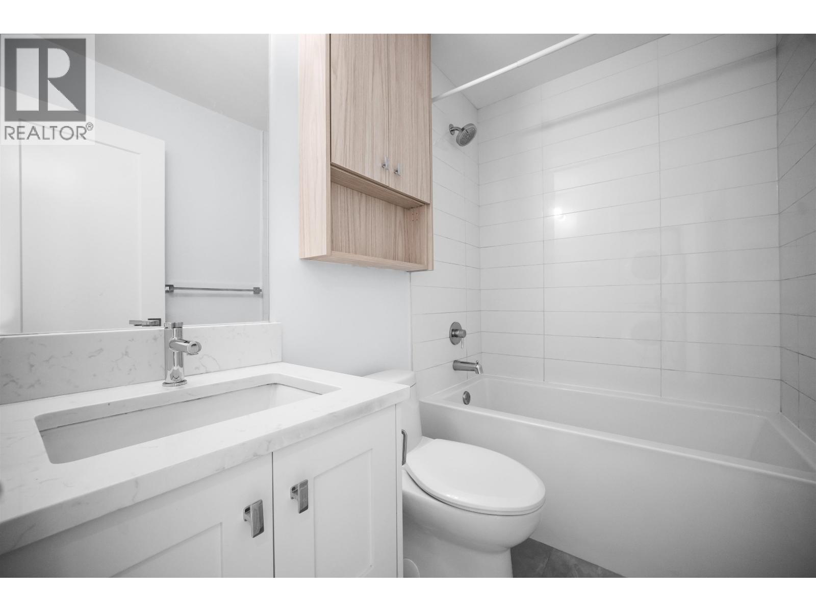 #7-5377 8A Avenue, Delta