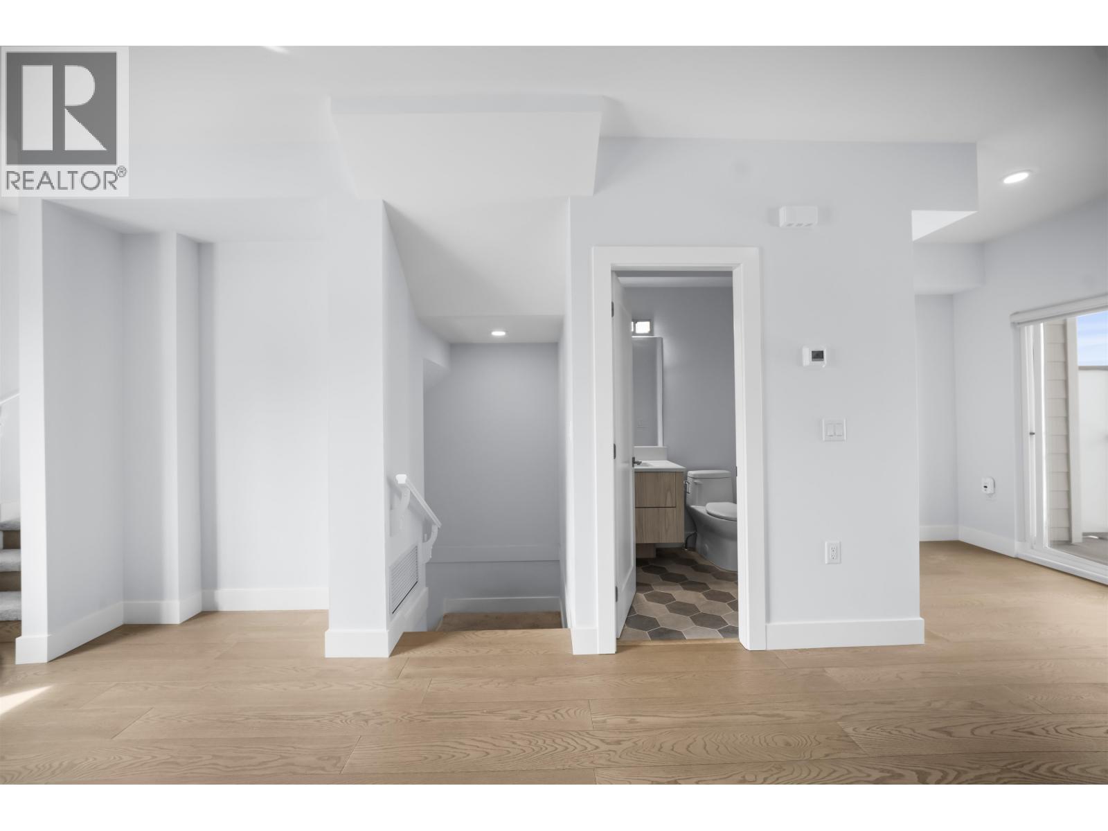 #7-5377 8A Avenue, Delta