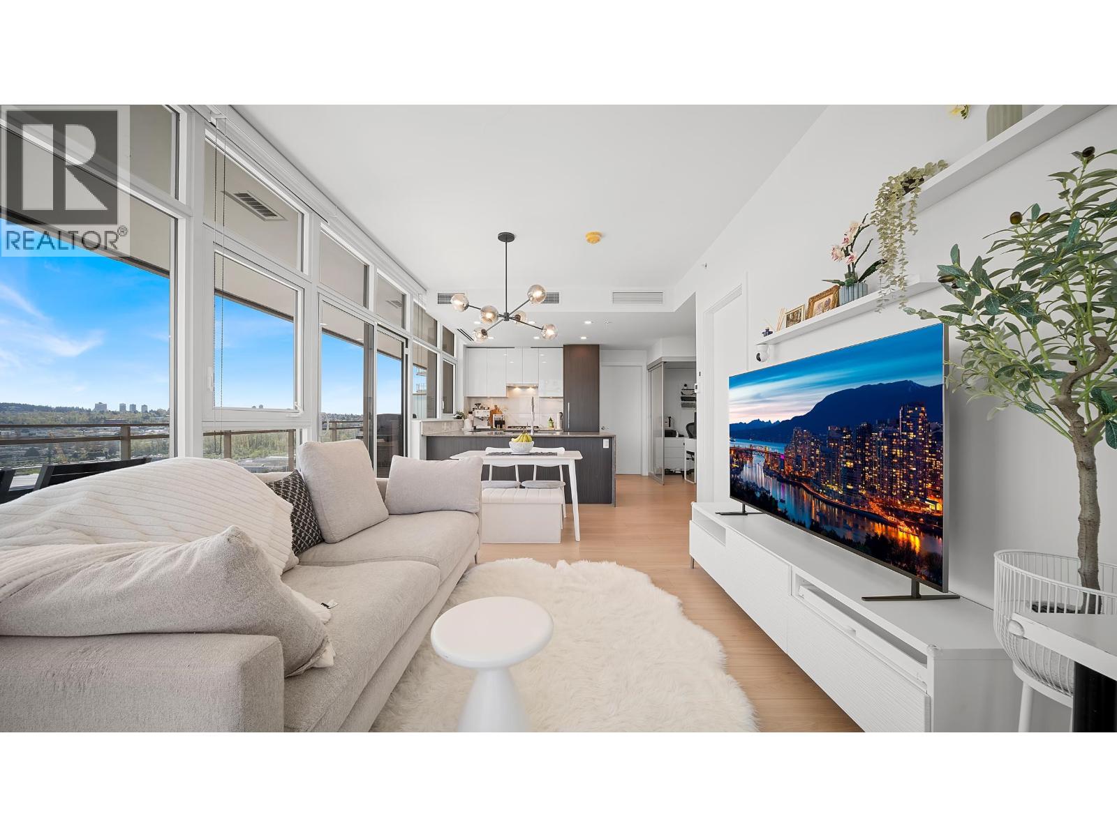 1805 5333 GORING STREET, Burnaby
