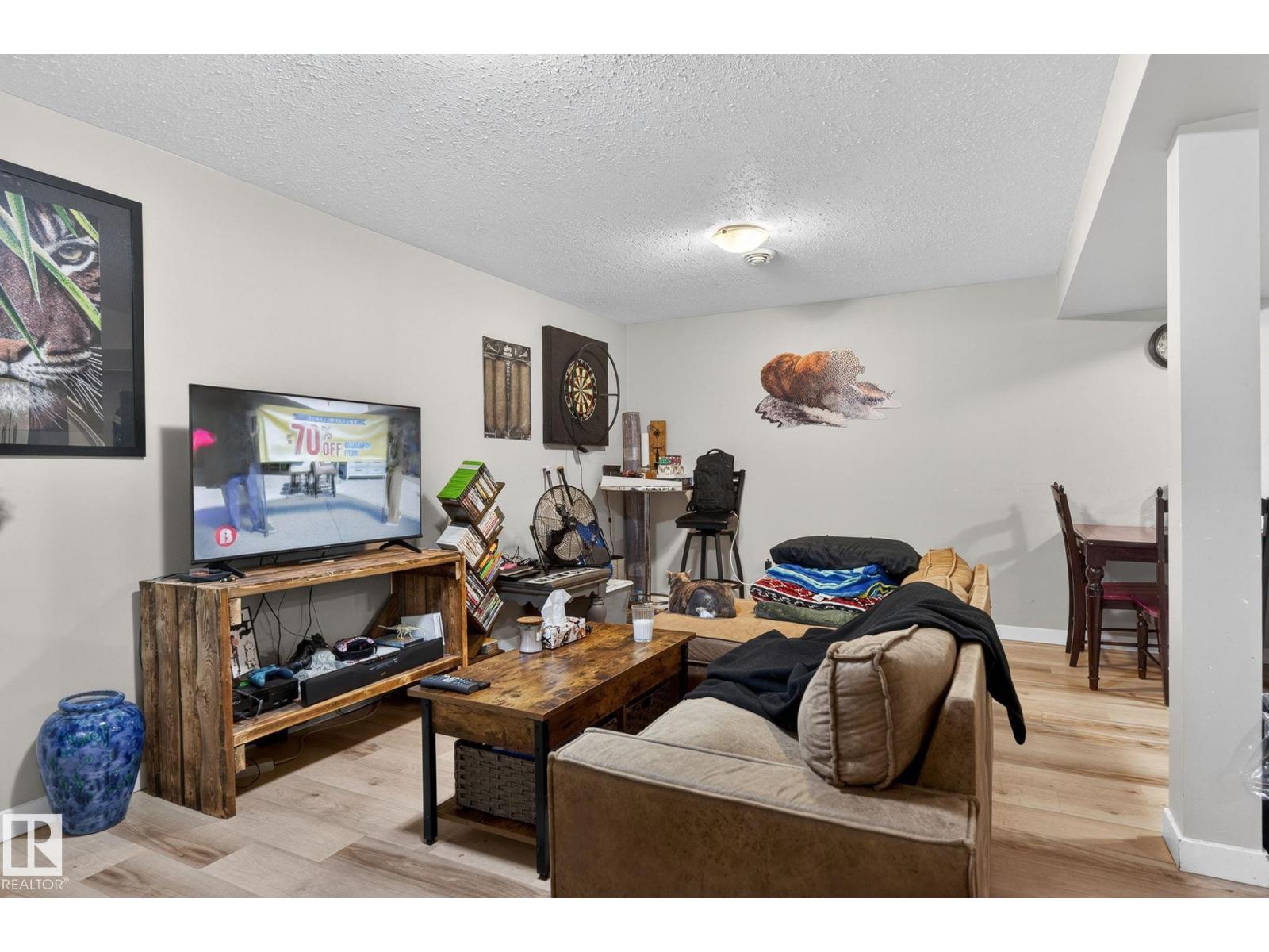 15112 80 ST NW - 28
