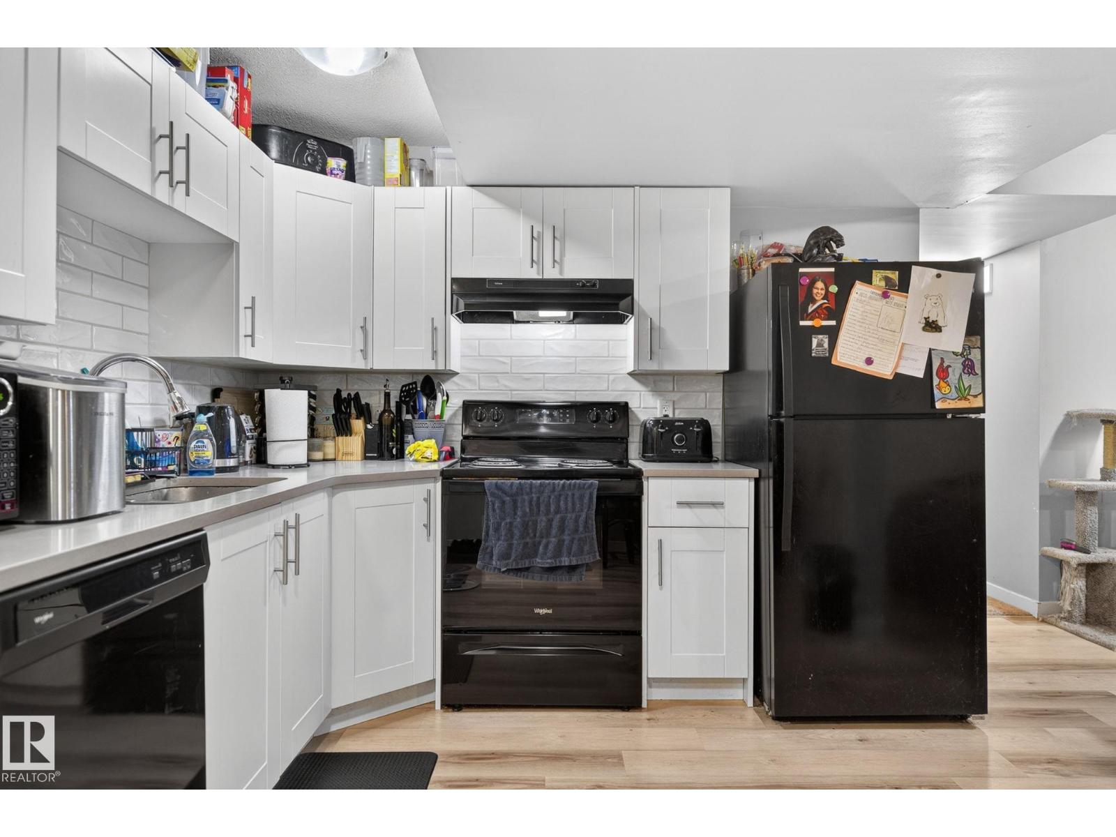 15112 80 ST NW - 26