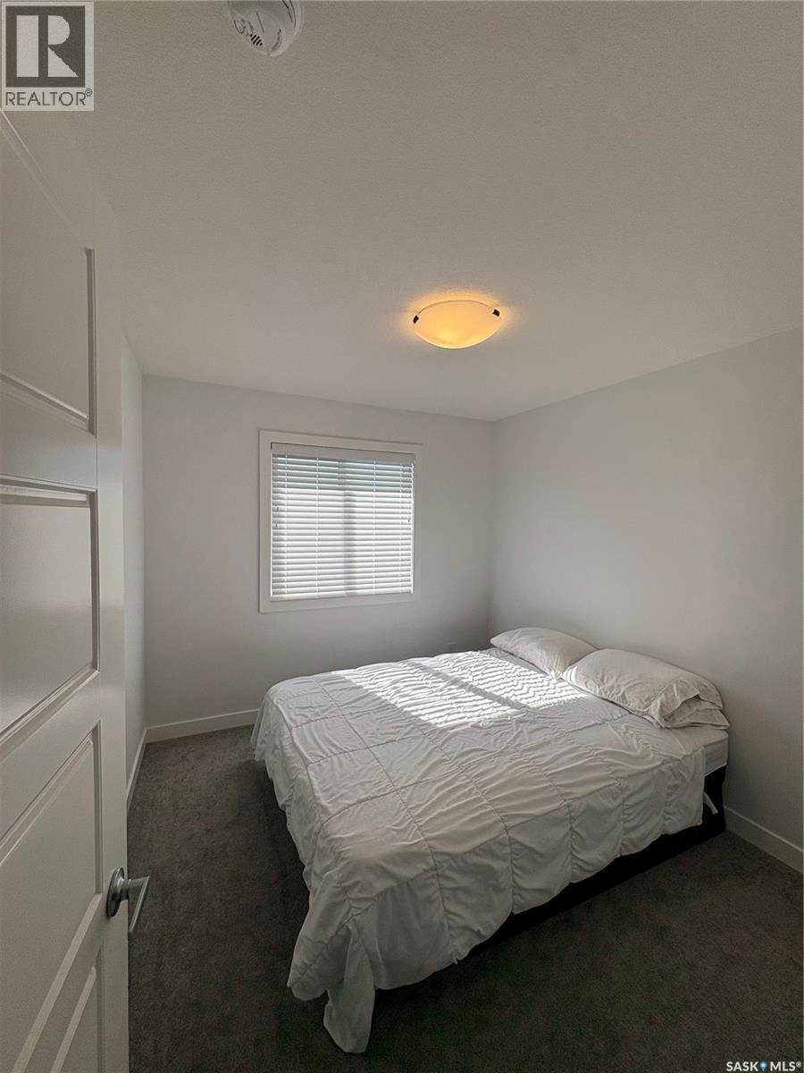 #324 McOrmond DRIVE - 10