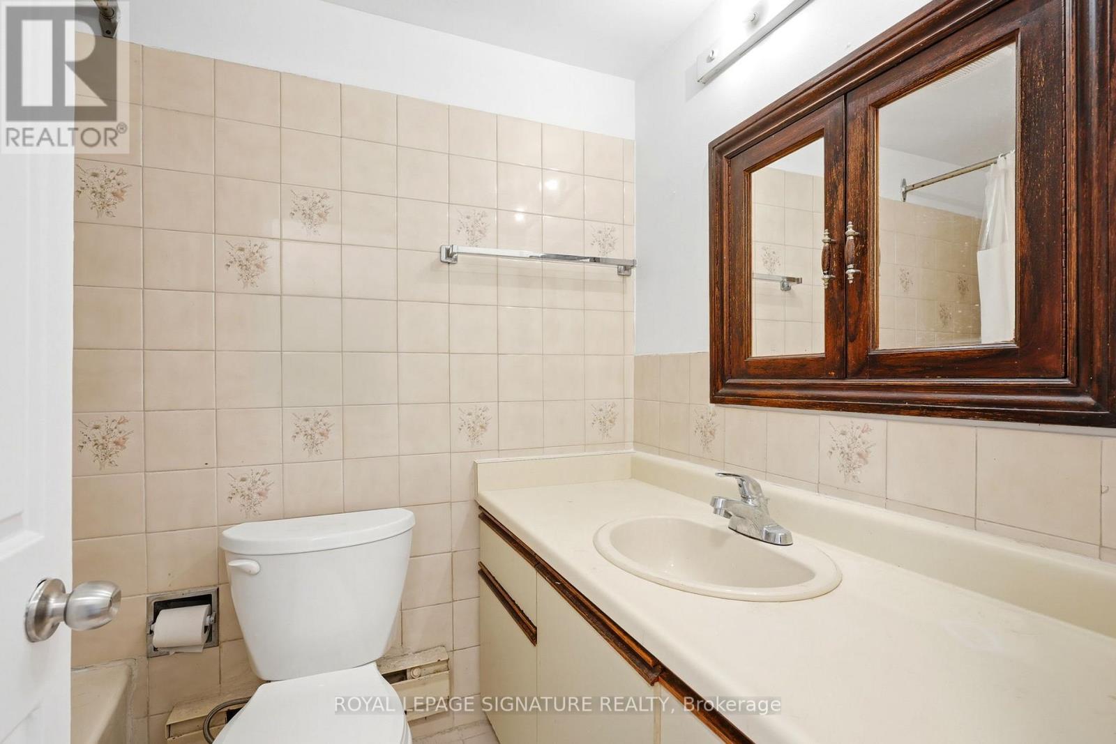 227 WOODFIELD ROAD - 26