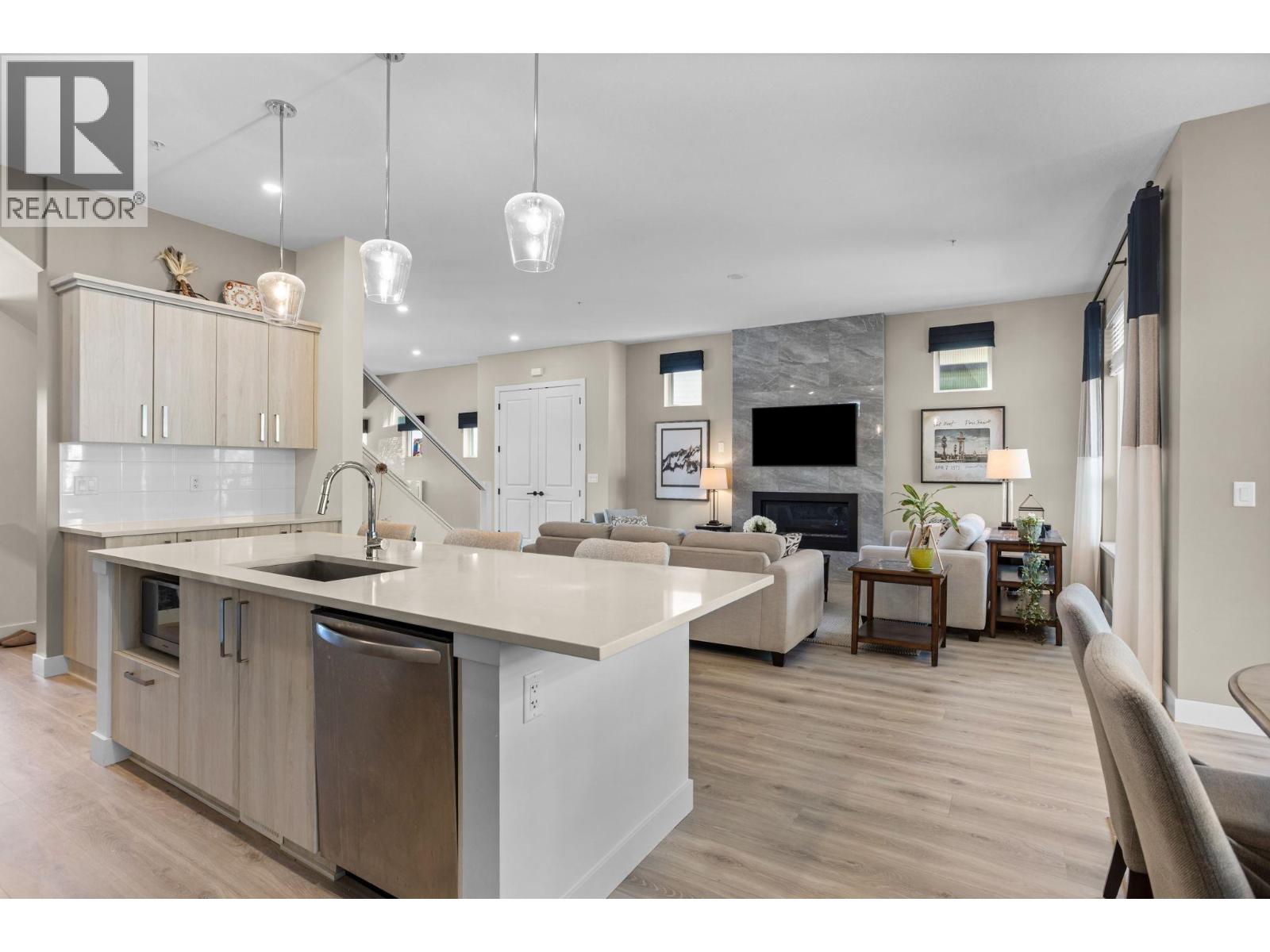 23193 113 AVENUE, Maple Ridge