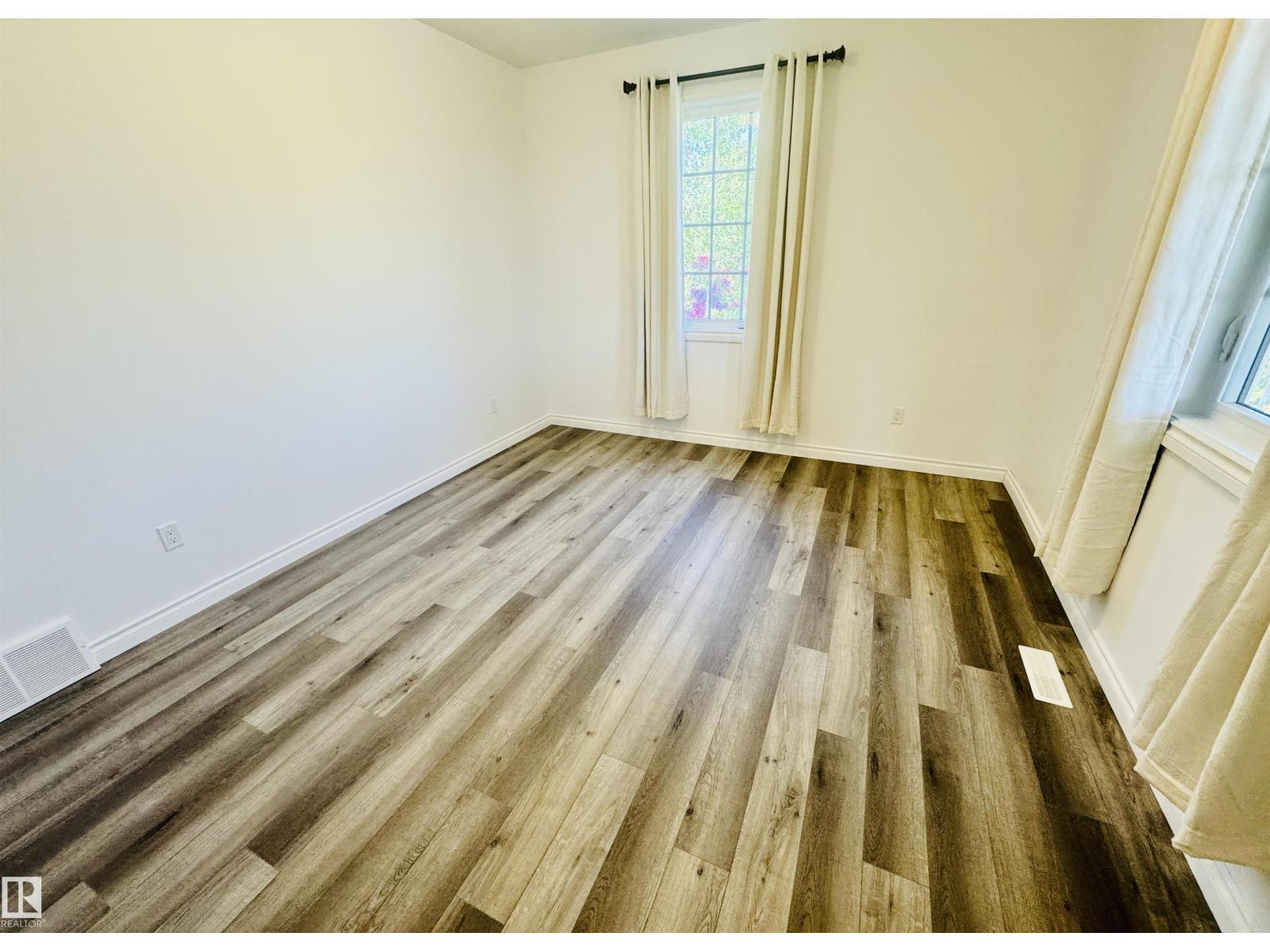 553 11207 TWP R 564 - 26