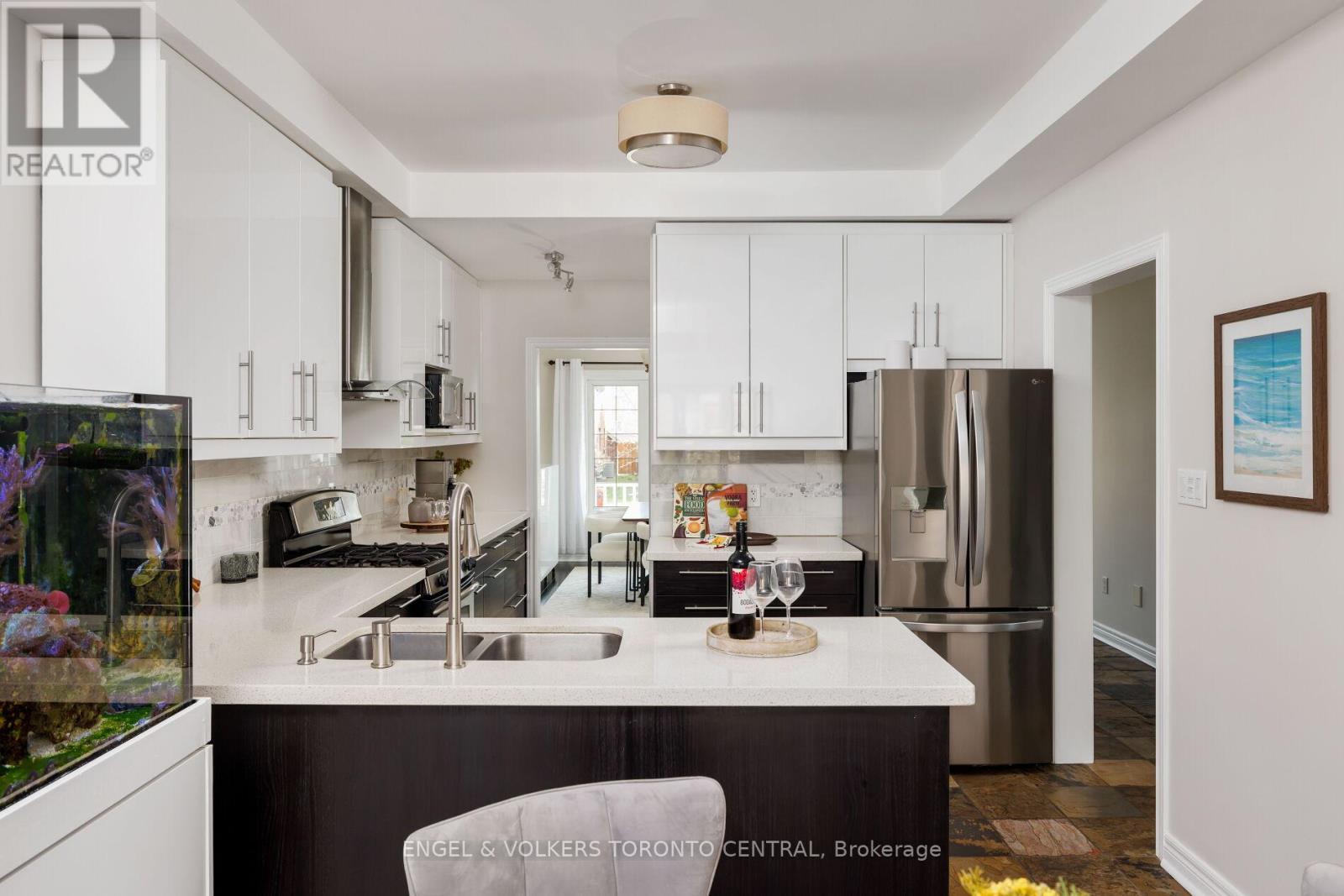 337 KIRKVALLEY CRESCENT - 12