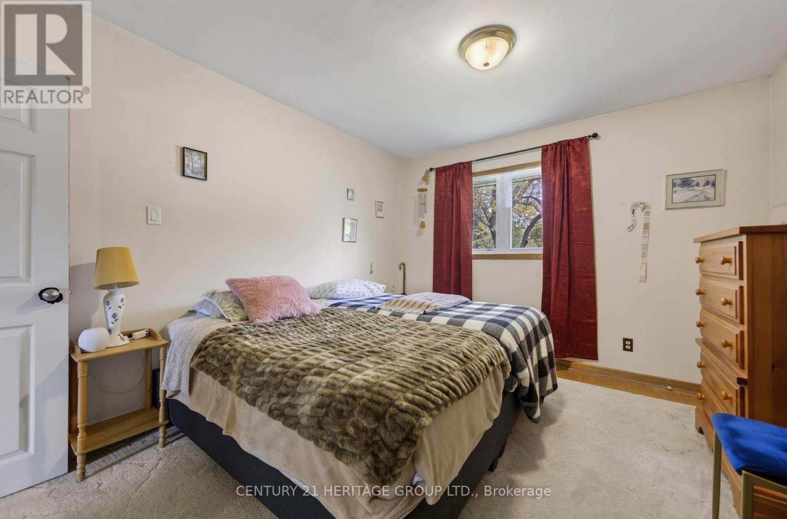 640 SIMCOE ROAD - 14