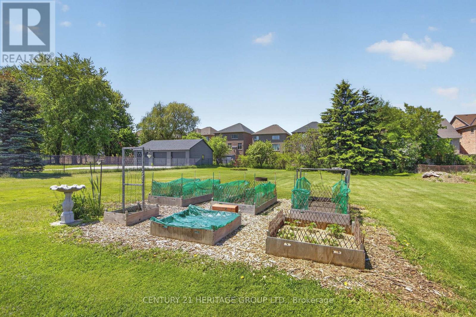 640 SIMCOE ROAD - 34