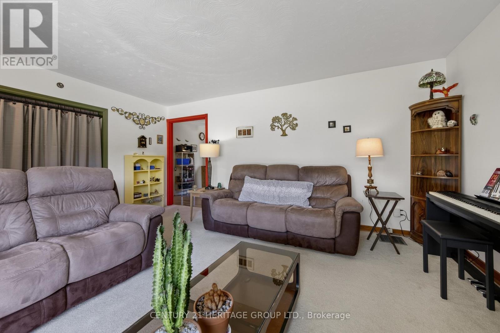 640 SIMCOE ROAD - 9