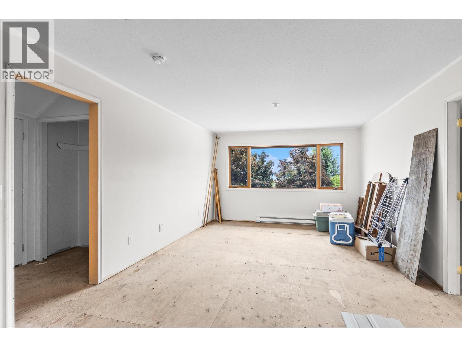  1145 Mckenzie Road, Kelowna