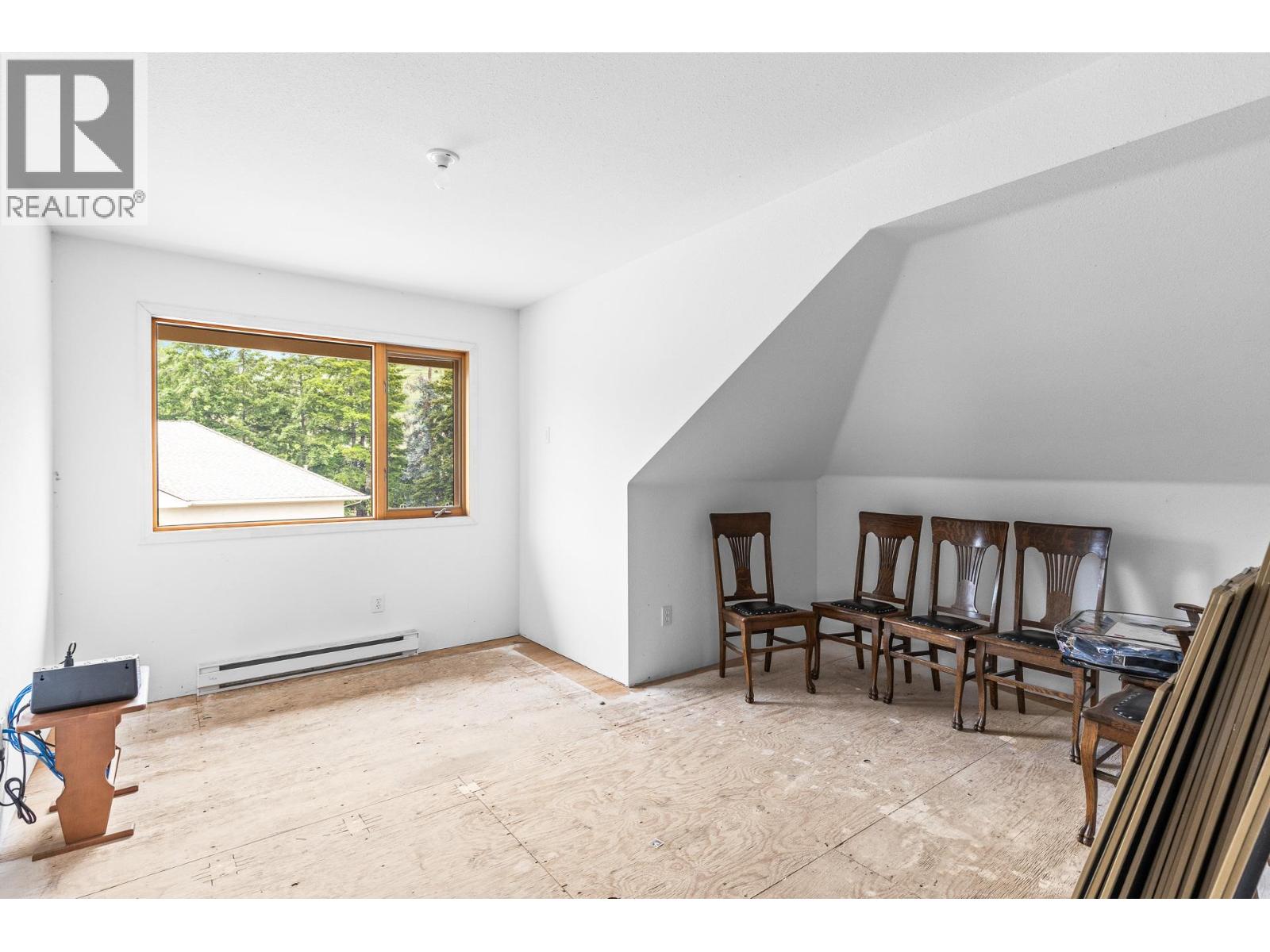  1145 Mckenzie Road, Kelowna