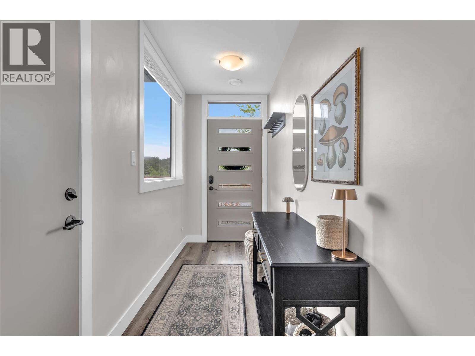 #2 3405 16 Avenue - 5