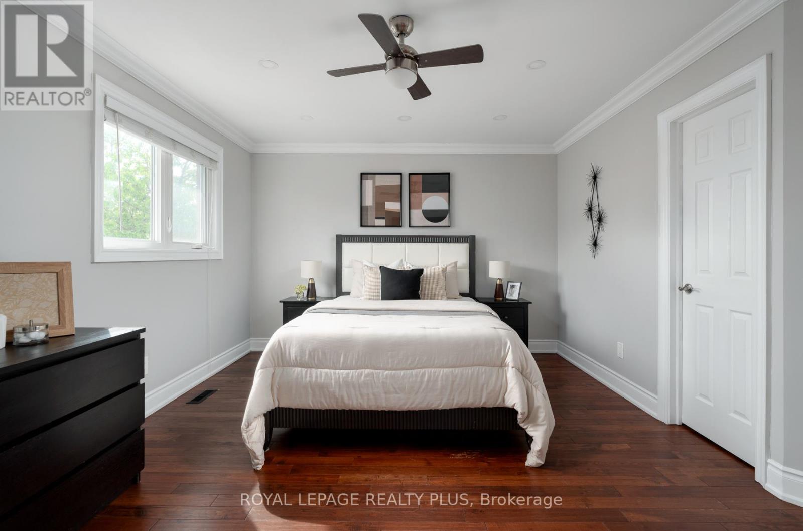 5229 PALOMAR CRESCENT - 21