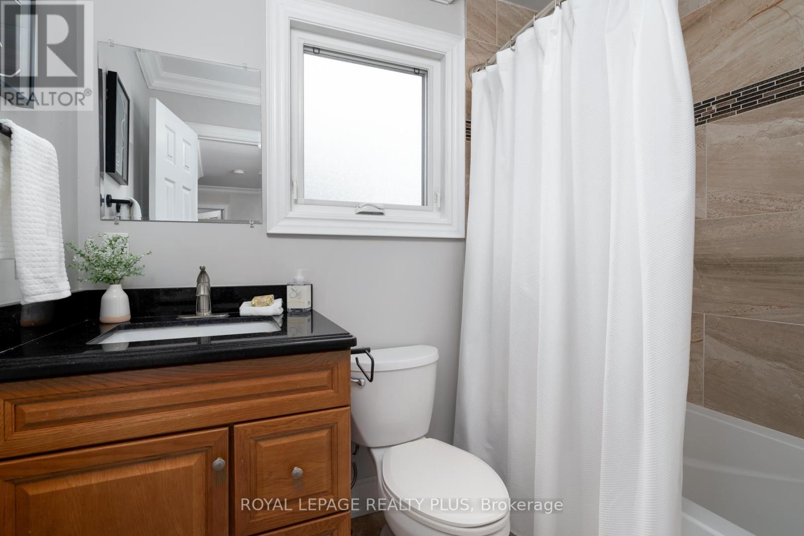 5229 PALOMAR CRESCENT - 28