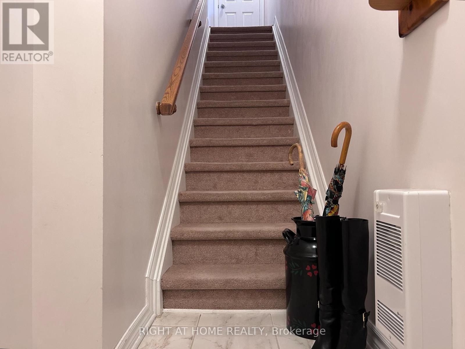 2 Bed, 3 Bath House for Sale in Ottawa – 389B CHAPMAN MILLS DRIVE, Ottawa – MLS# X13120304 - Image 21