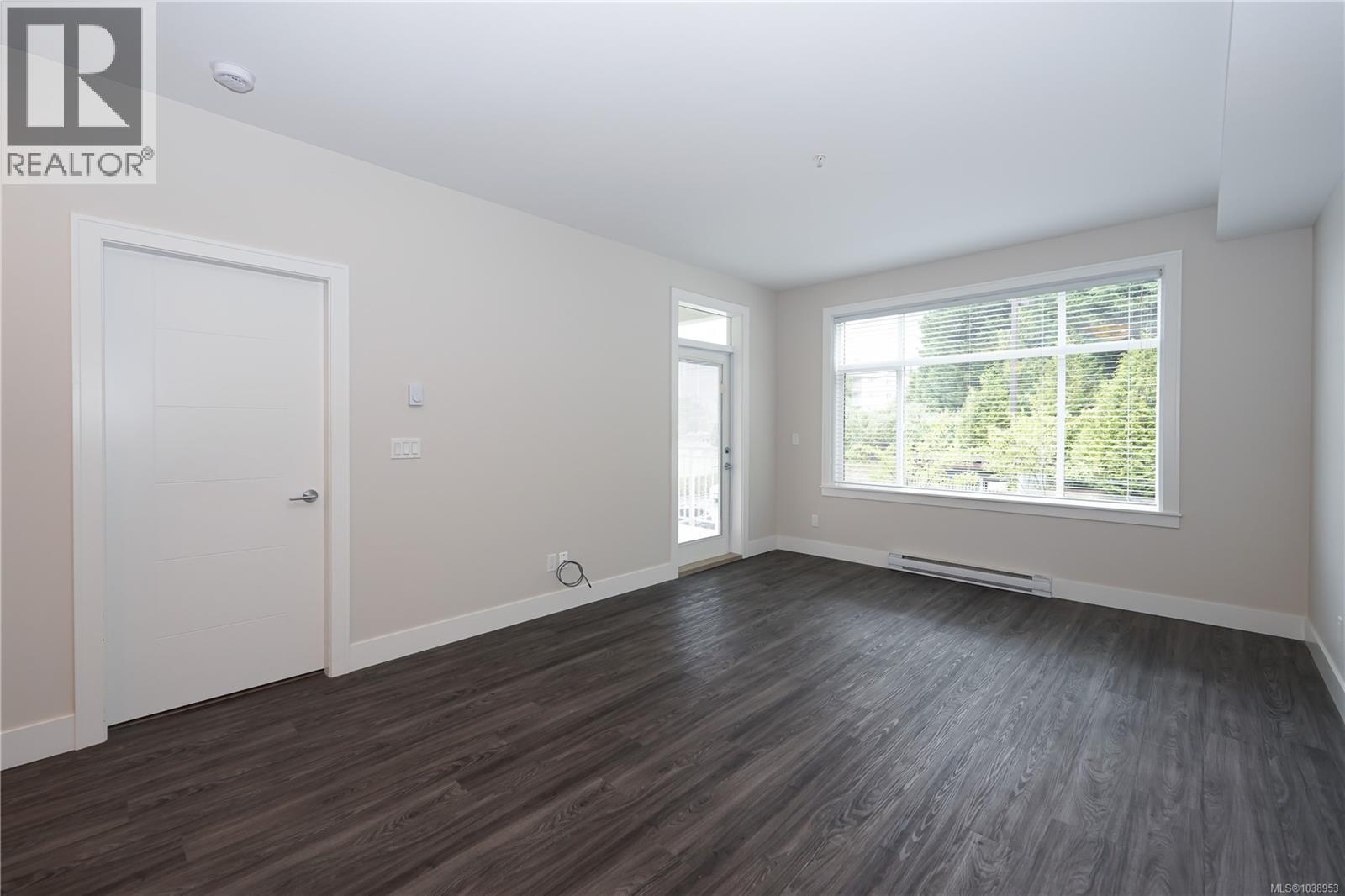 203 4960 Songbird Pl, Nanaimo