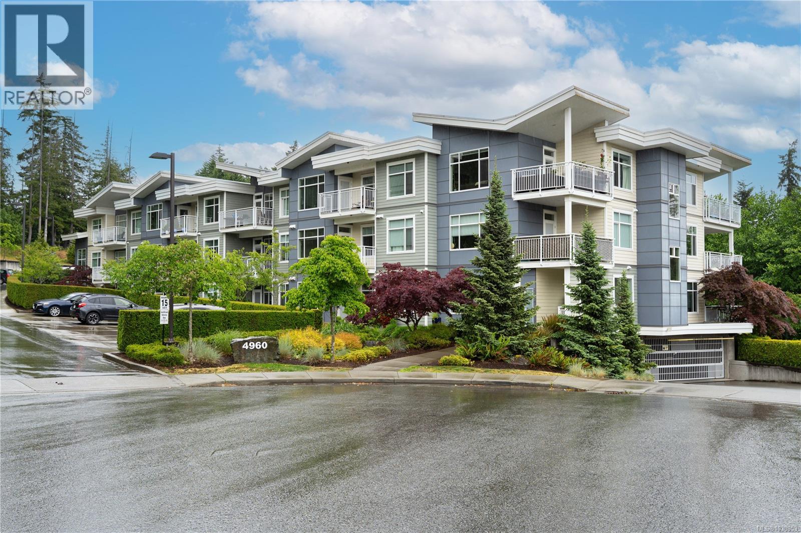 203 4960 Songbird Pl, Nanaimo