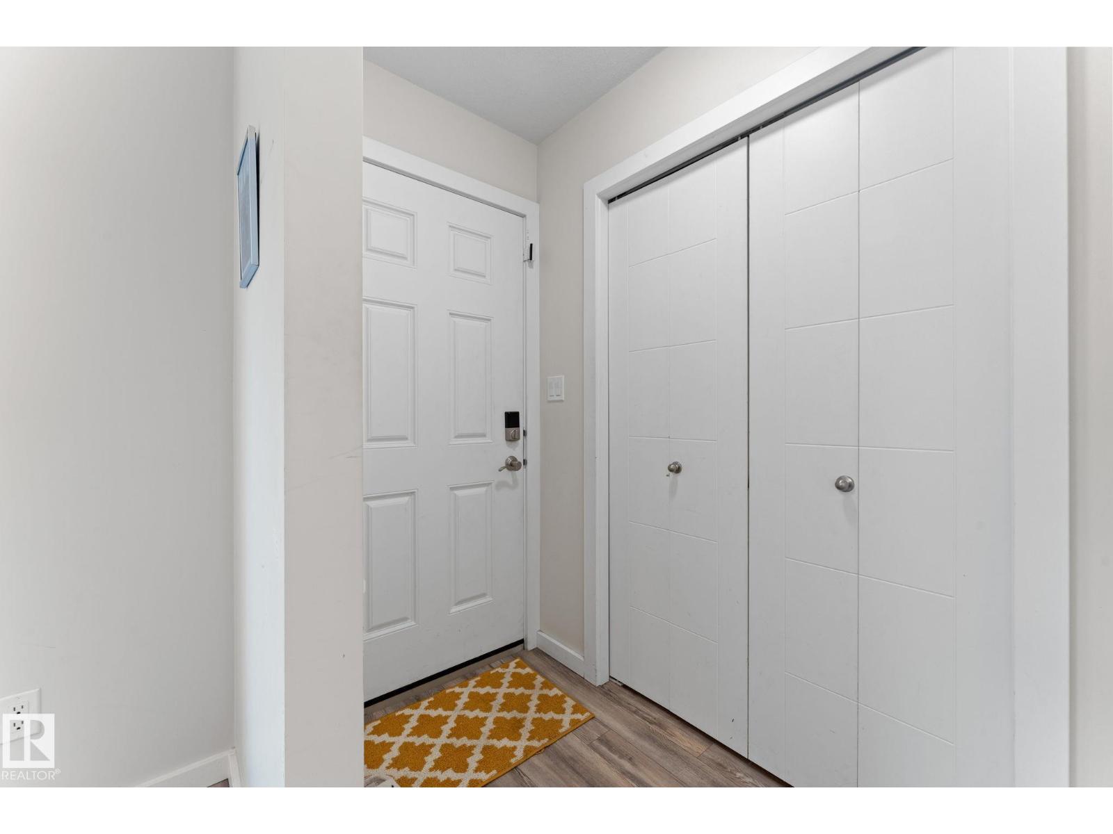 11840 122 ST NW - 10