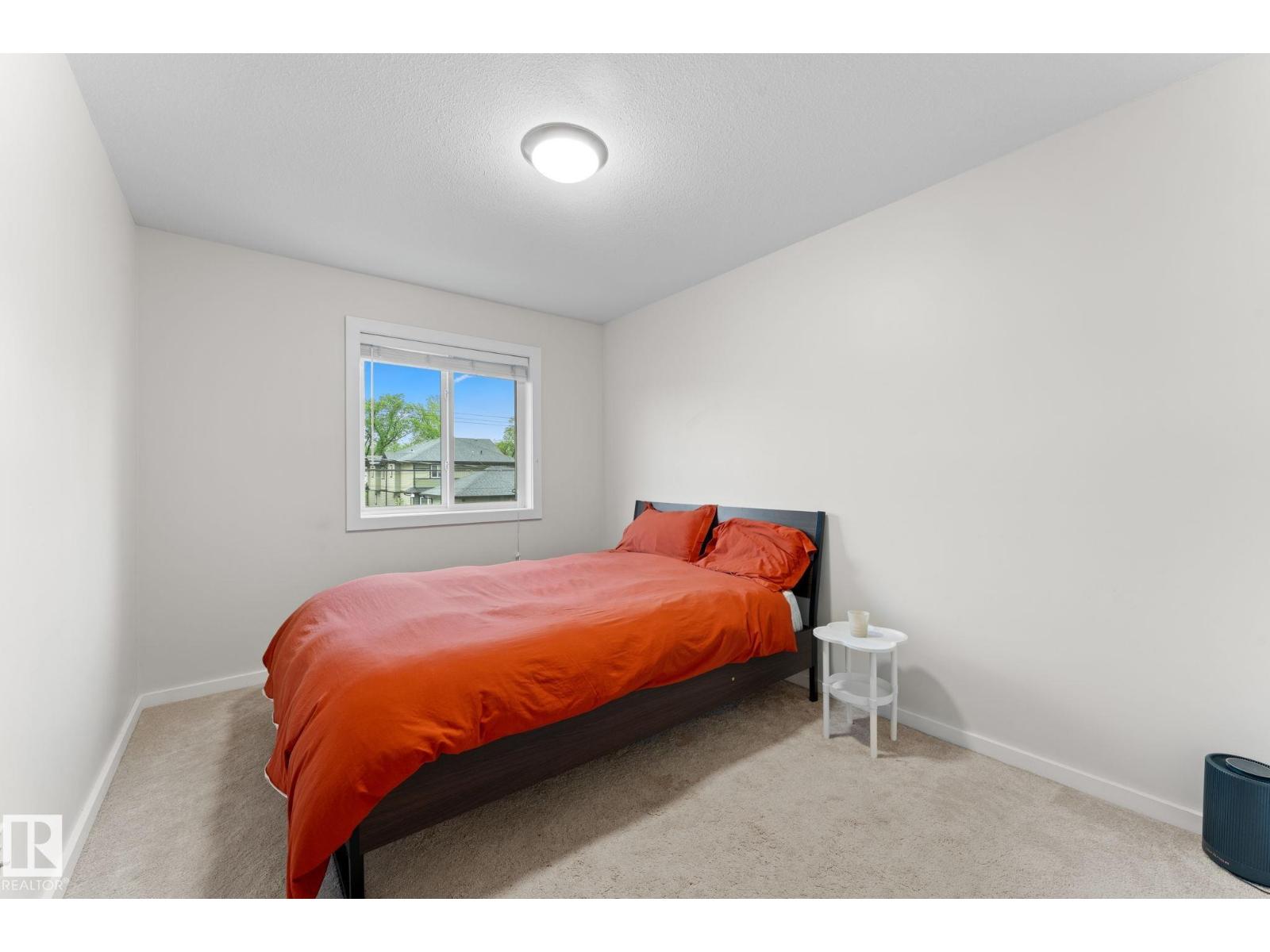 11840 122 ST NW - 15