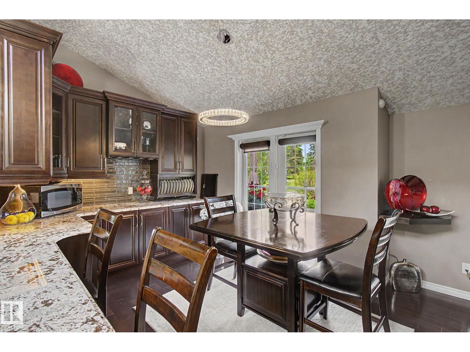 #32 54006 RGE ROAD 261 - 14