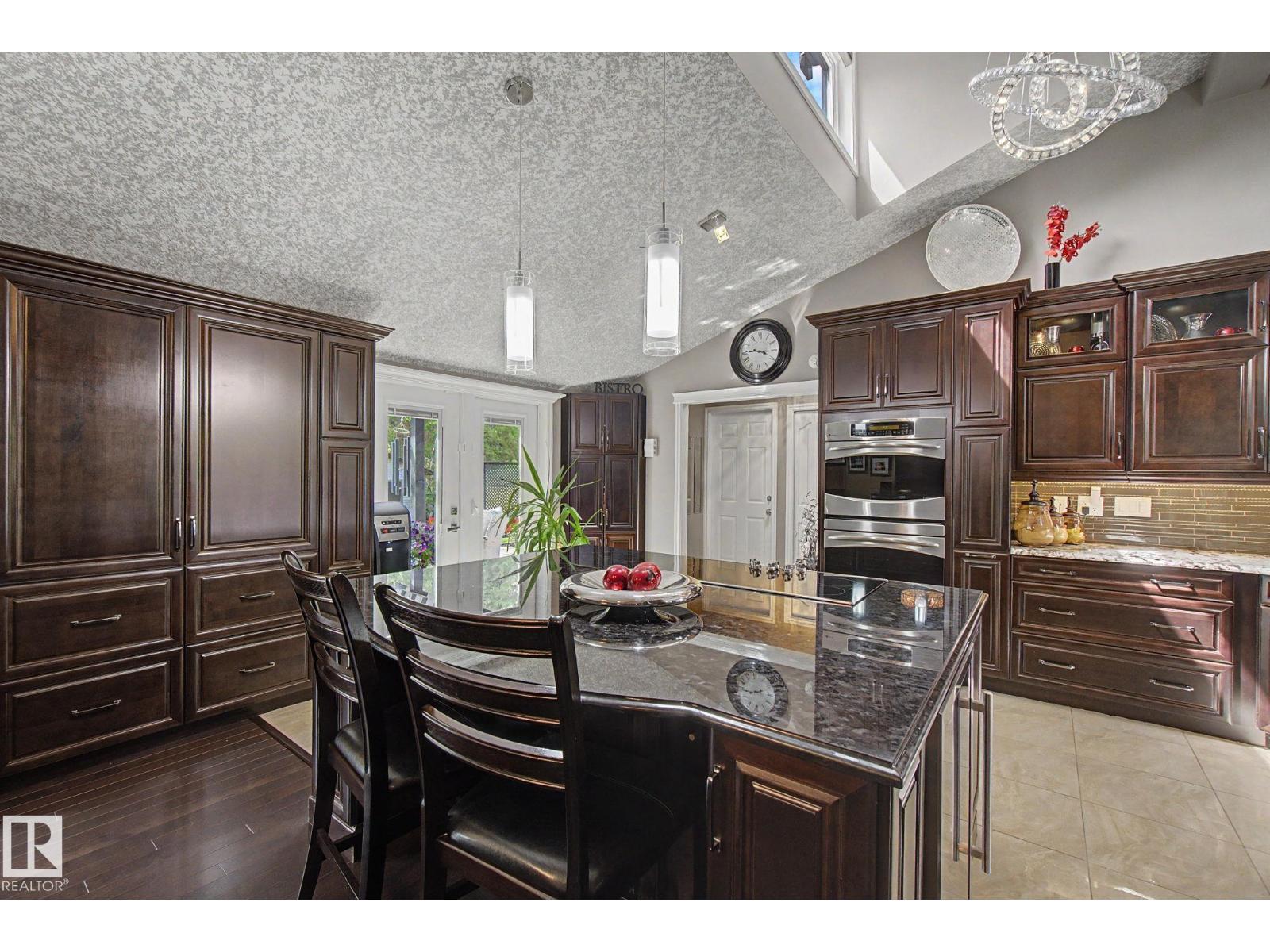 #32 54006 RGE ROAD 261 - 17
