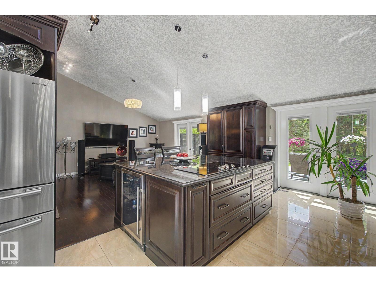 #32 54006 RGE ROAD 261 - 19