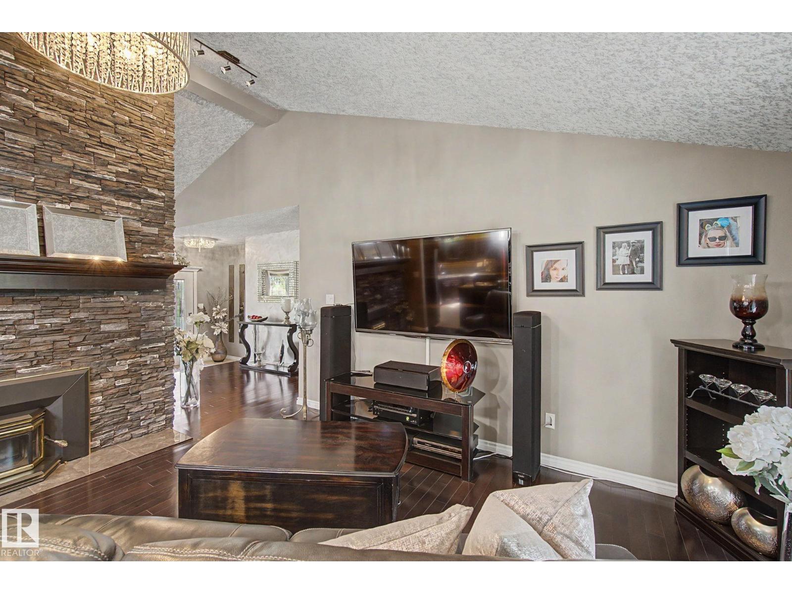 #32 54006 RGE ROAD 261 - 24
