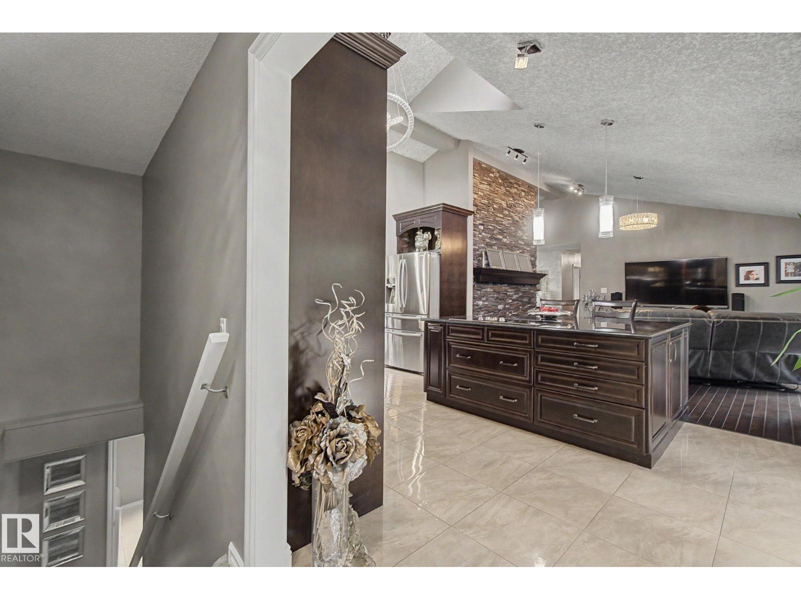#32 54006 RGE ROAD 261 - 37