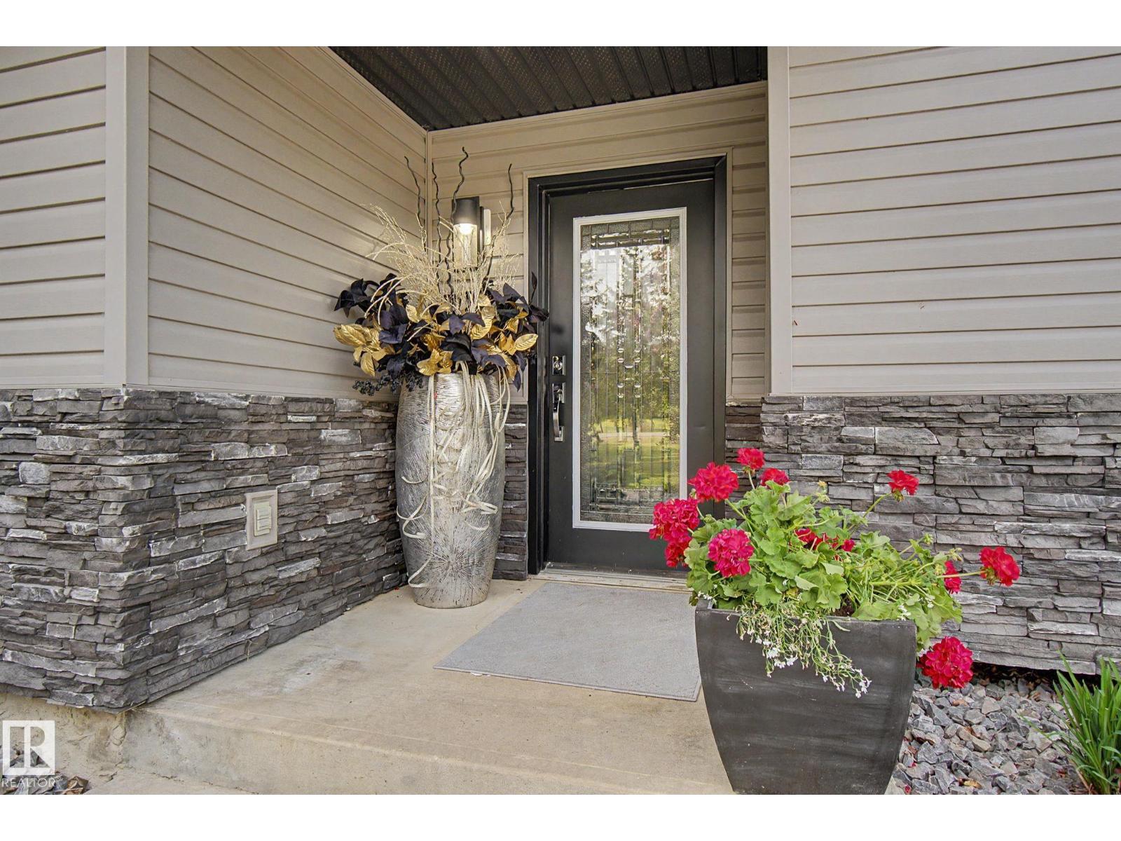 #32 54006 RGE ROAD 261 - 48